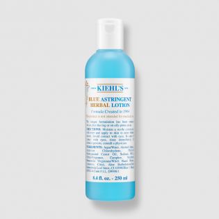 Lozione a base di erbe astringente blu