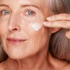 Crema da giorno antietà Nutri-Lumiere per pelli mature