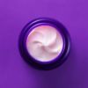 Crema ricca arricchita di giovinezza