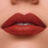 Rossetto opaco dal colore puro