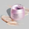 Crema e maschera da notte