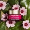 Crema luminosa alla rosa super riparatrice